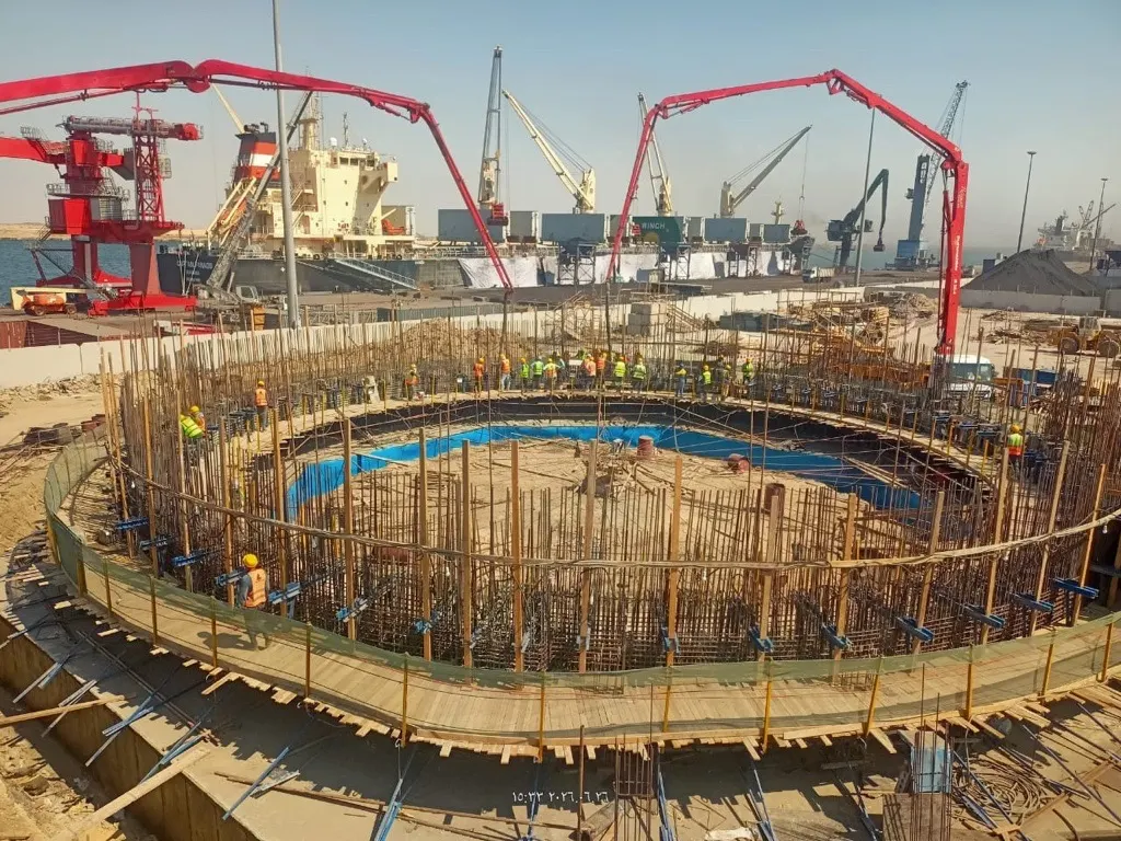 Rendering of the Bulk Cement Export Station's planned silo complex and vessel-loading equipment